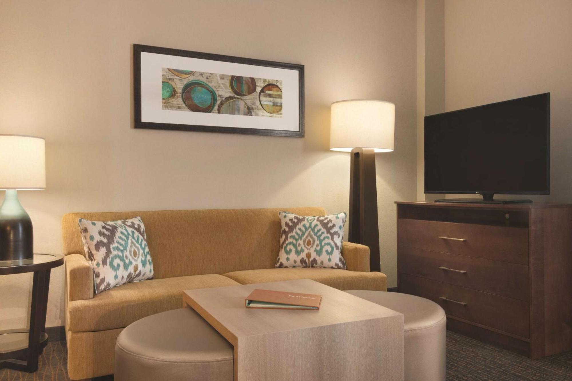 Homewood Suites By Hilton Calgary Downtown Hotel